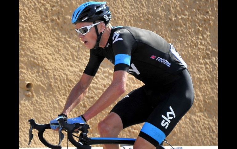 Froome dice que la gente acude al Tour de Omán a ganar no a entrenar. EFE /