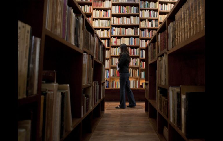 Indagar sobre la historia de la humanidad es un tema que siempre le ha interesado abordar en sus obras a  Lawrence Hill. ARCHIVO /