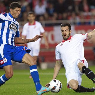 Sevilla le mete 3-1 al Deportivo La Coruña