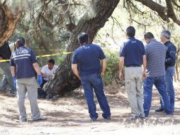 Se presume que el niño, a esa edad, ya se drogaba, ya que se le encontró una bolsa de pegamento en la mano derecha.  /