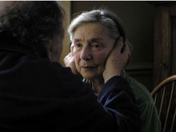 Emmanuelle Riva cumplirá los 86 en la alfombra roja de Hollywood, de donde es probable que gane un Oscar a mejor actriz. ESPECIAL /