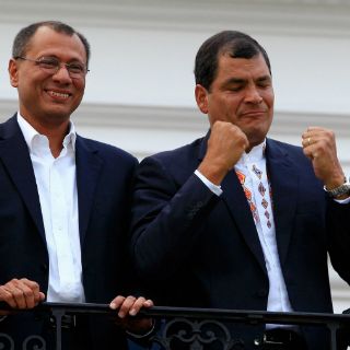 Correa es reelegido en primera vuelta, según encuestas