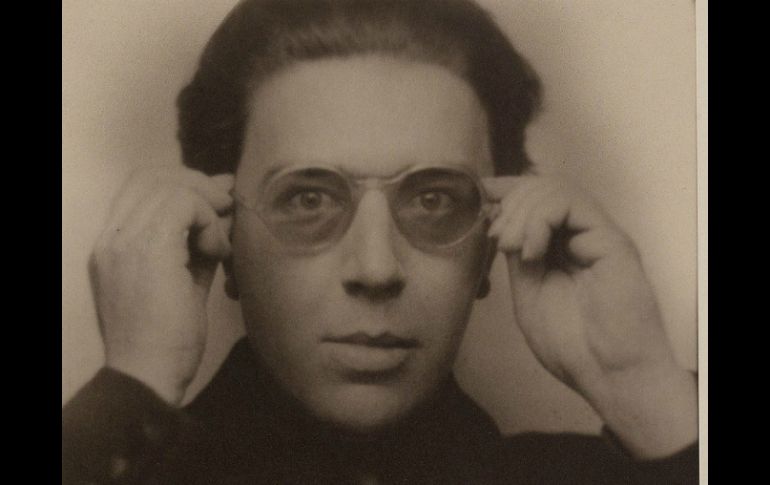 Su primera obra escrita fue ''Los campos magnéticos''. ARCHIVO /