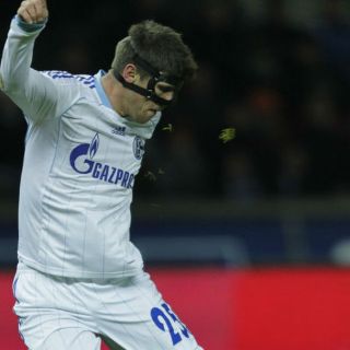 El Schalke contará con Huntelaar para duelo contra el Galatasaray