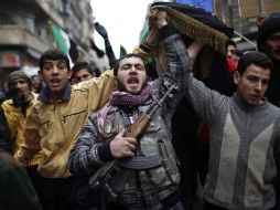 Buscan ofrecer a la oposición siria ''más apoyo no letal y asistencia técnica a la protección de los civiles''. ARCHIVO /