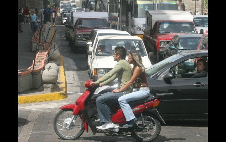 Tan sólo en Guadalajara, hace seis años había 22 mil 362 motocicletas menos. ARCHIVO /