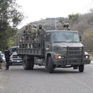 Arrestan a presuntos sicarios armados en Sonora
