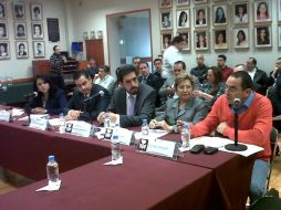 Muñoz Serrano fue recibido sólo por cinco diputados del Congreso.  /