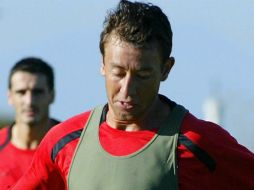 El zaguero paraguayo sufre de una lesión fibrilar en el aductor izquierdo. ARCHIVO /