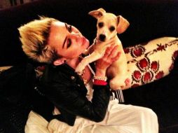 ''Nos ilumina como el rayo del sol! Amo tanto a mi pequeña Bean'', dijo la cantante. ESPECIAL /