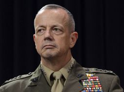 Allen comunicó su decisión al mandatario Obama durante el encuentro que ambos sostuvieron en la sede presidencial. AFP /