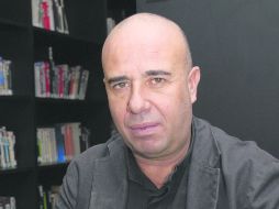 COLOFÓN. El 28 de febrero será la mesa: ''Bola negra'', entre la literatura y el cine: la imaginería de Mario Bellatin. ESPECIAL /