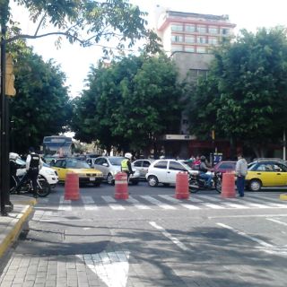 Caos vial en Centro tapatío por despedida de Emilio