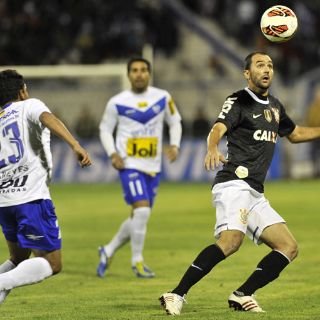 San José rescata el empate ante Corinthians