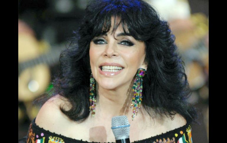 Verónica Castro sostuvo algunas reuniones con los directivos de Azteca. ARCHIVO /