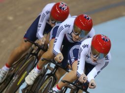Laura Trott, Dani King y Elinor Barker se cuelgan el primer lugar por tercera ocasión consecutiva.  /