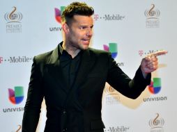 Ricky Martin lució muy cómodo con un atuendo oscuro. EFE /