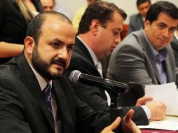 En principio, Villanueva contestó que la ratificación del fiscal no se puede conseguir sin la legitimación de todos los poderes.  /