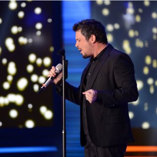 Alejandro Sanz dedica ''Mi marciana'' a su esposa