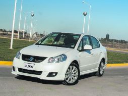 Actual. El SX4 Sedán no pasa de moda y es agradable a la vista.  /
