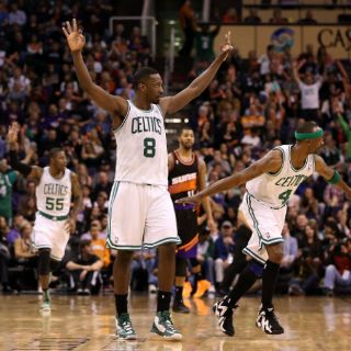 Green juega como titular y dirige la victoria de los Celtics