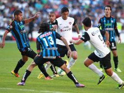 Los Gallos Blancos del Querétaro y los Zorros del Atlas empataron a cero goles.  /