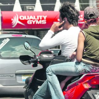 Motociclistas burlan a Vialidad