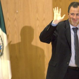 Día de la Bandera, ''oportunidad para reflexionar sobre futuro de México''