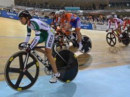 Sofía Arreola (izq) en una de las competencias del Mundial en Minsk. AFP /