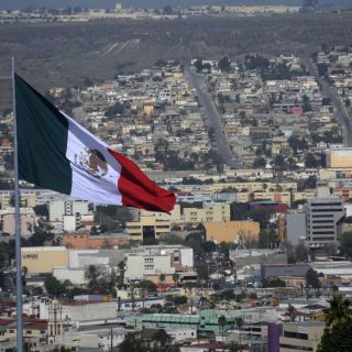 Colores de Bandera reflejan necesidades actuales: Gómez Monge