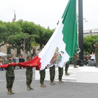 Festejan el Día de la Bandera