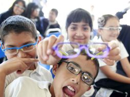 El uso de lentes resulta muy útil para evitar sobre-esfuerzo ocular. ARCHIVO /