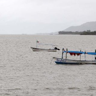 Lago de Chapala desciende dos centímetros durante el fin de semana