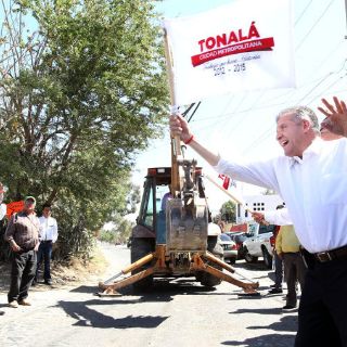 Arrancan obras de pavimentación en Rancho de la Cruz