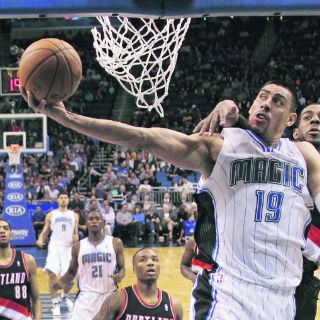 Gustavo Ayón pide más minutos en la duela