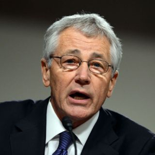 Senado de EU confirma a Hagel como secretario de Defensa