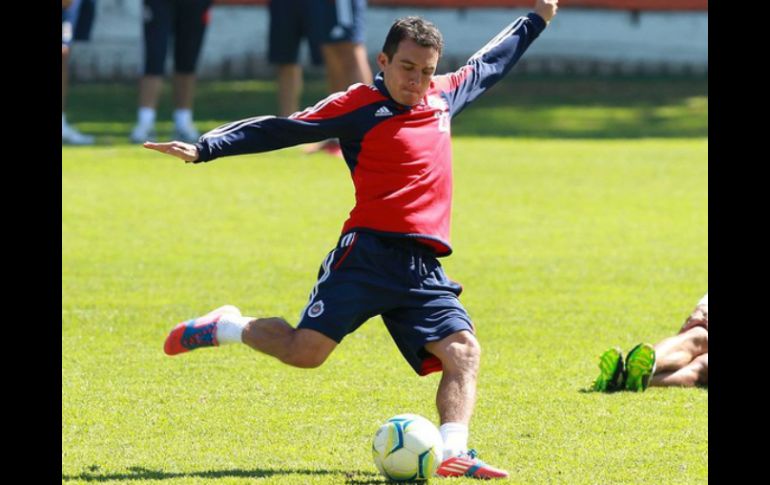 Luis Pérez ya está haciendo trabajo físico y se está integrando a sus compañeros. ARCHIVO /