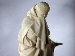 Foto del Museo de Bellas Artes de Dijon que muestra una de las 39 esculturas que se conservan de la tumba de Juan sin Miedo. EFE /