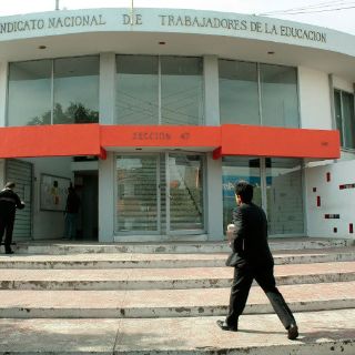 Emilio González entregó 12 MDP al SNTE entre 2007 y 2010