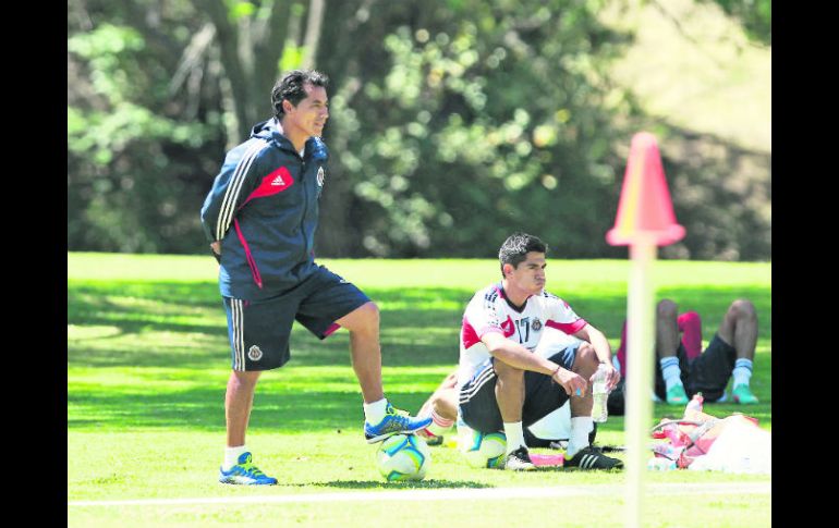 El ''Maestro'' observa el entrenamiento del Rebaño, efectuado en el Club de Golf Las Cañadas. EL INFORMADOR /