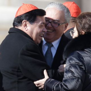 Protestan contra Rivera Carrera por ''encubridor de pederastas''