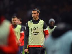 Zlatan Ibrahimovic no verá acción en el partido de vuelta de la Champions League ante el Valencia. AFP /