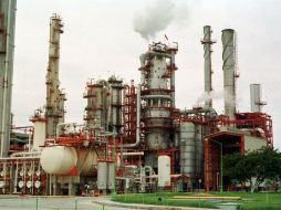 El patrimonio consolidado de Pemex se ubica en dos mil 400 millones de pesos. ARCHIVO /