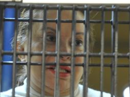 Maestros convocados a la asamblea nacional del sindicato observaron por televisión la lectura de cargos de Gordillo en Santa Martha. NTX /