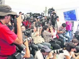 Afuera del penal de Santa Martha Acatitla colocaron un toldo para que los medios de comunicación siguieran la declaración de Gordillo. NTX /