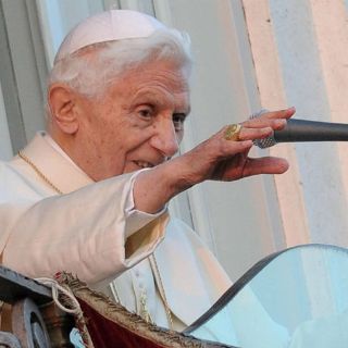 Santos agradece a Benedicto XVI permanente apoyo a Colombia