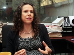 En la charla estuvo la poeta Silvia Eugenia Castillero. ARCHIVO /