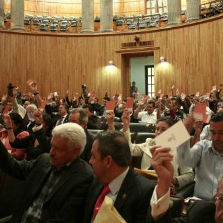 La UdeG concede Honoris Causa a López Tarso y González Gortázar