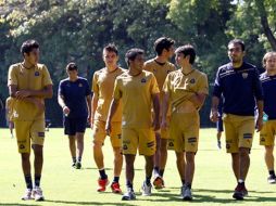 Los jugadores de Pumas se preparan para el duelo ante Chivas del domingo. NTX /