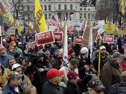 ''No cumpliremos'', gritaba la multitud AP /